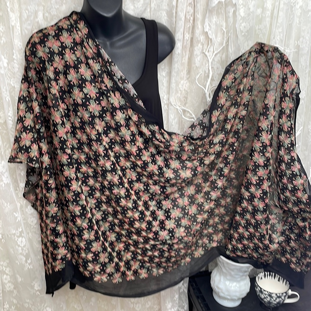 Tie it, Wrap it, Drape it…..Scarf, Sari, Wrap, Shawl, Dupatta, Gorgeous 🥰